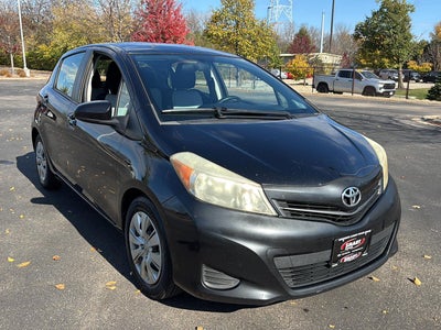 2012 Toyota Yaris 5-Door LE