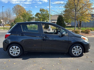 2012 Toyota Yaris 5-Door LE