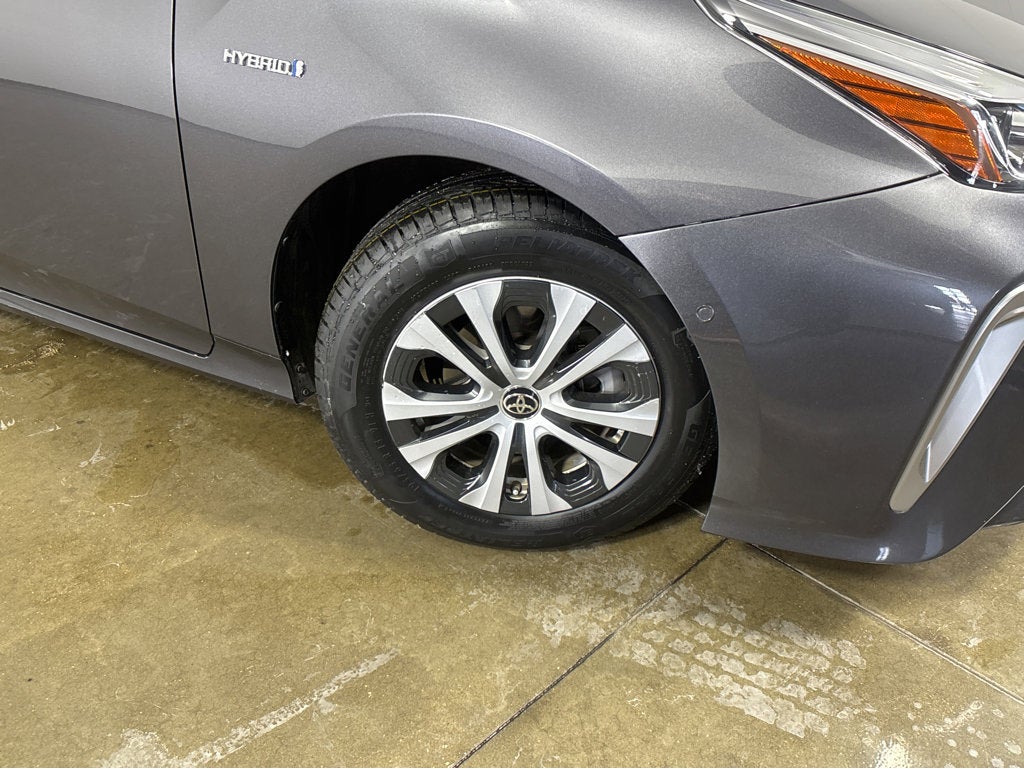 2021 Toyota Prius LE