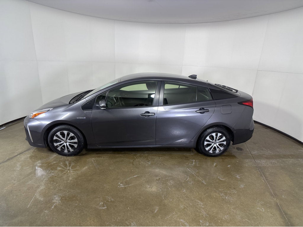 2021 Toyota Prius LE