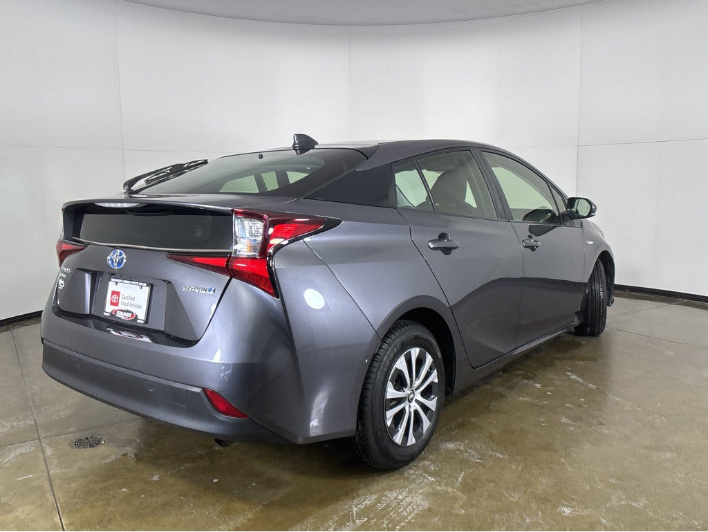 2021 Toyota Prius LE
