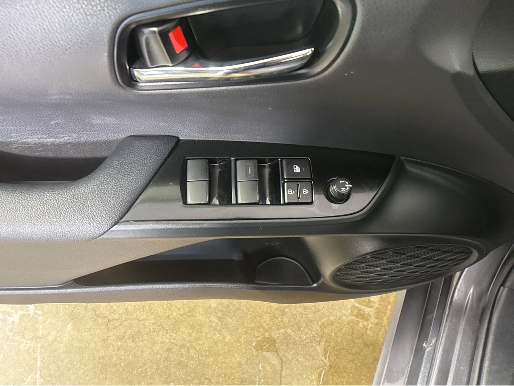 2021 Toyota Prius LE