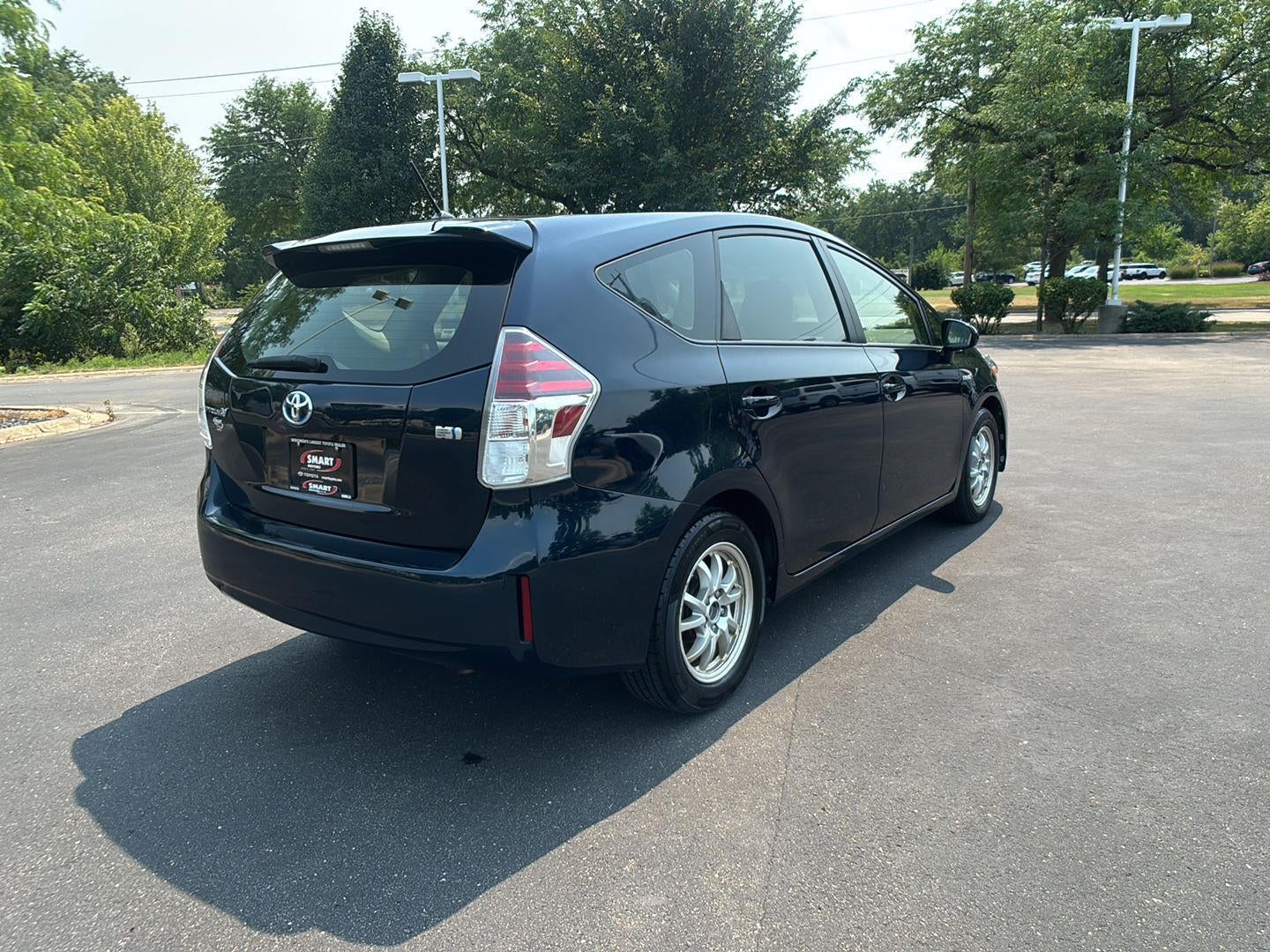 2017 Toyota Prius v Two
