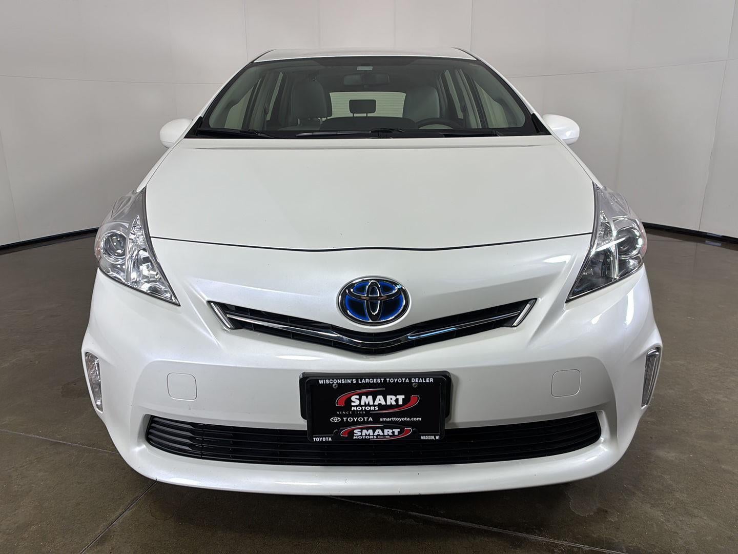 2014 Toyota Prius v Three