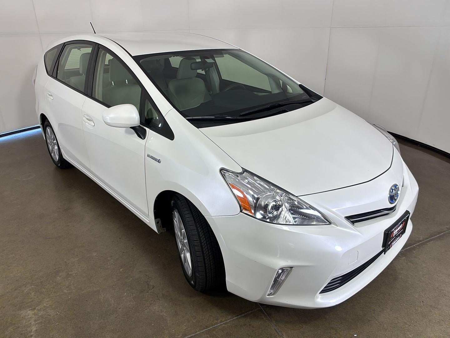2014 Toyota Prius v Three