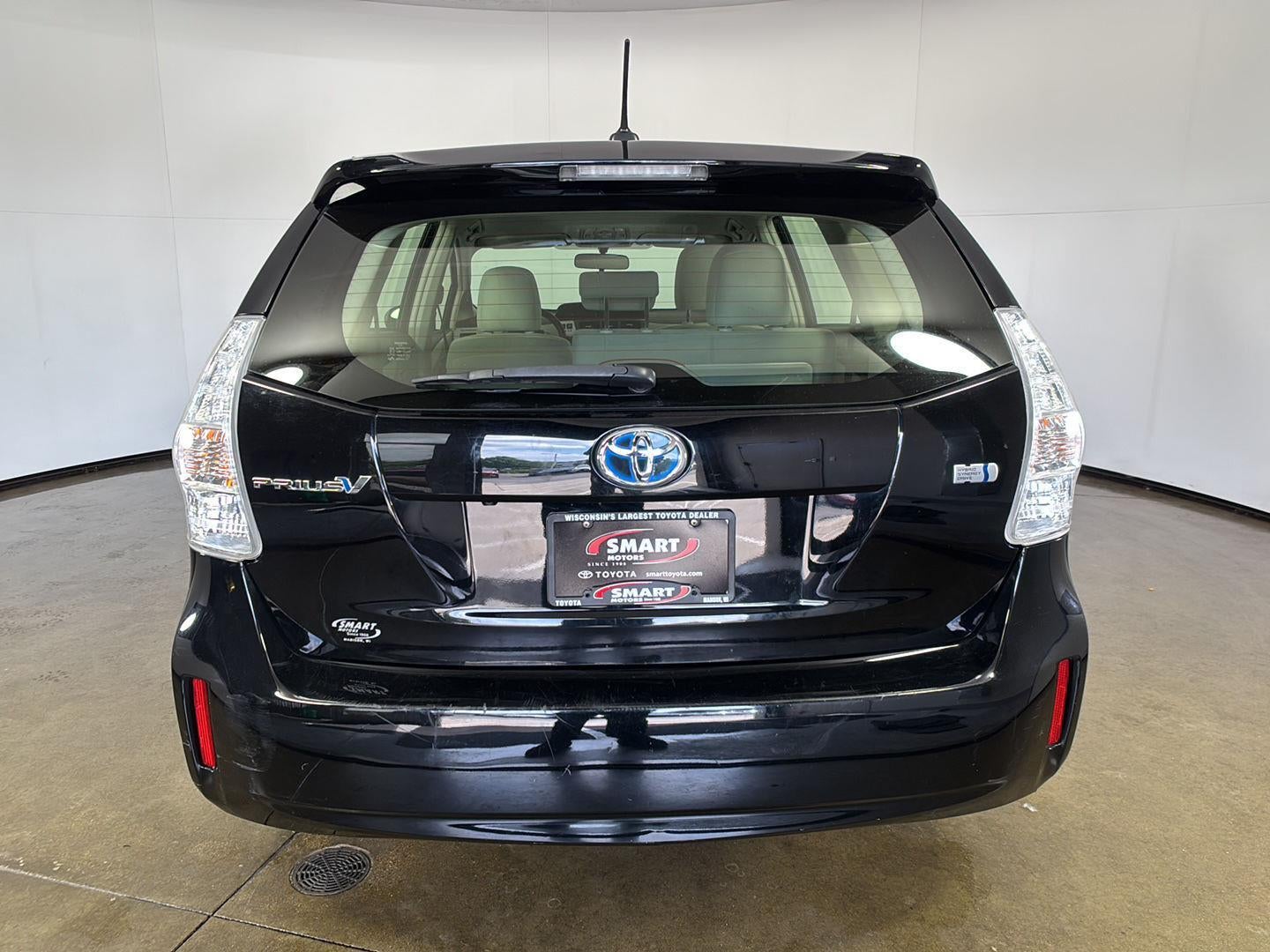 2014 Toyota Prius v Three