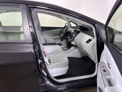 2014 Toyota Prius v Three