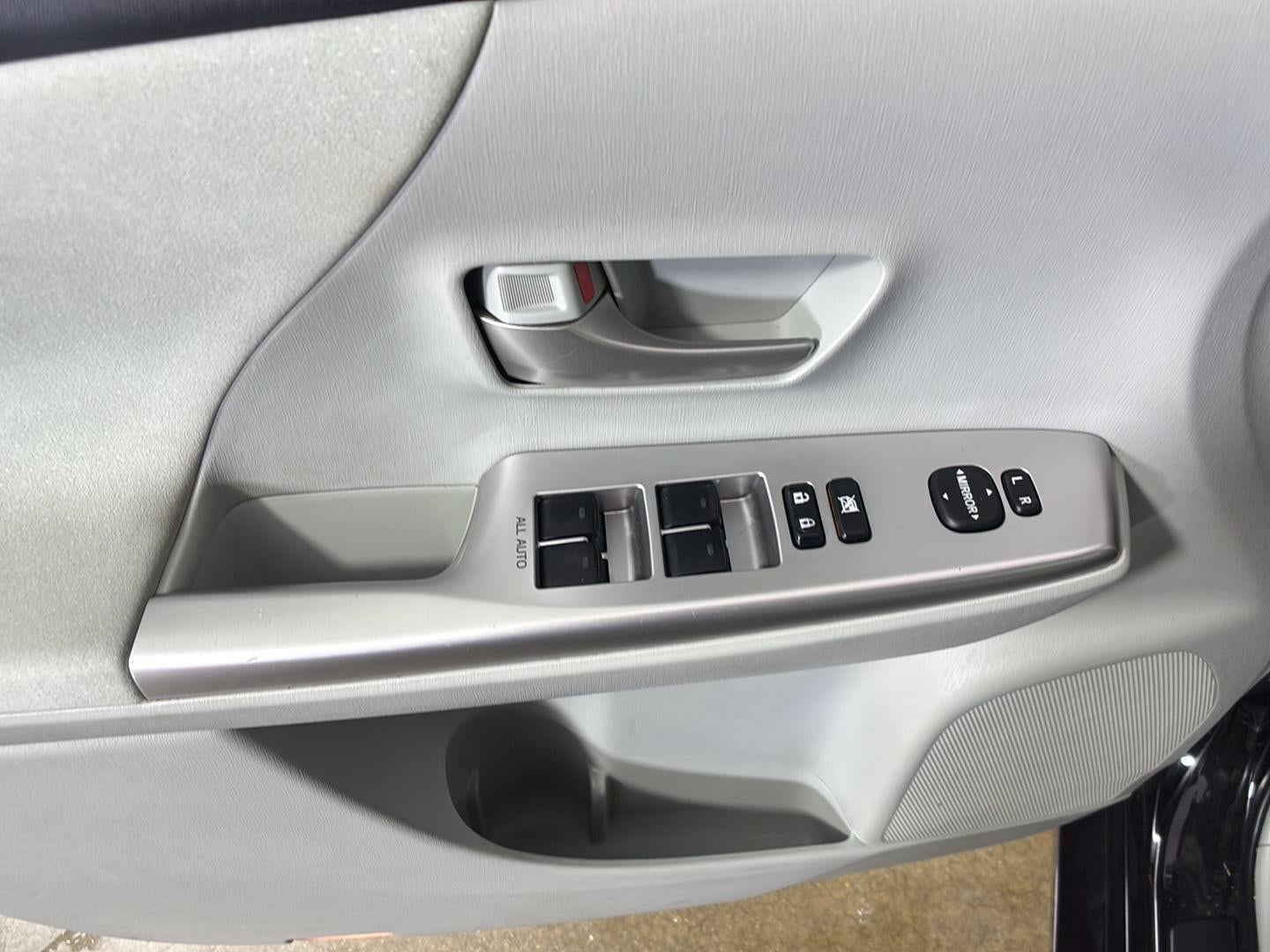 2014 Toyota Prius v Three