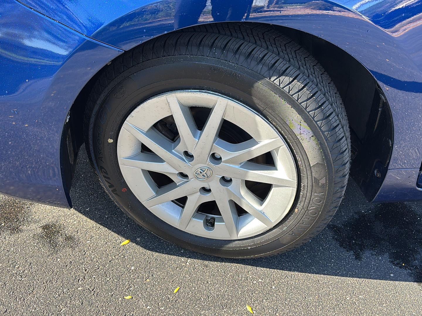 2013 Toyota Prius v Three