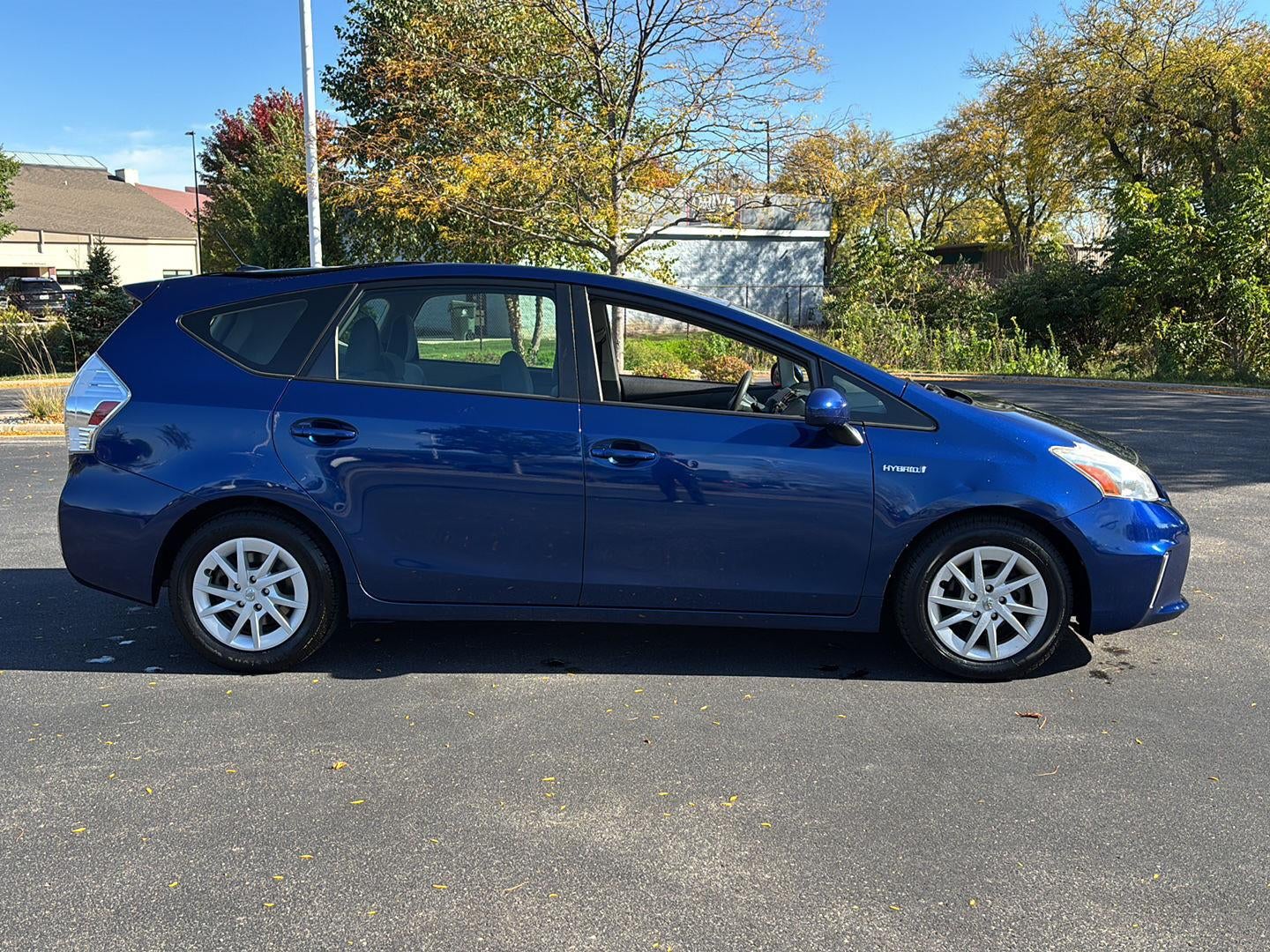 2013 Toyota Prius v Three