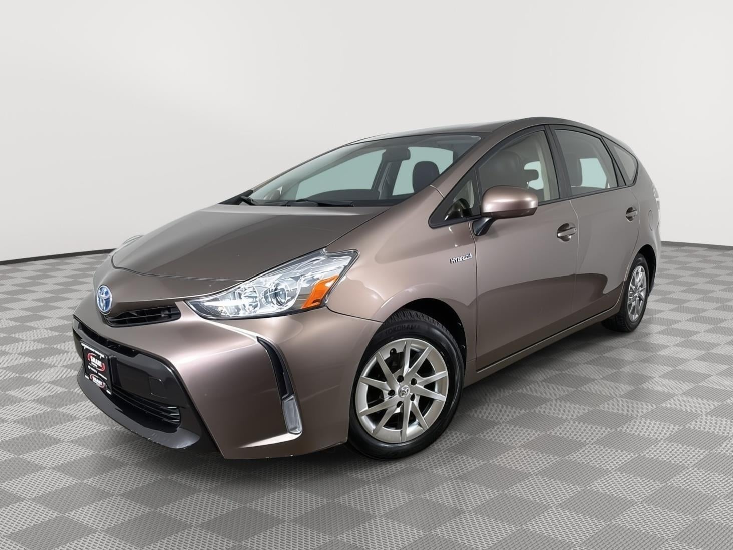 2016 Toyota Prius v Three