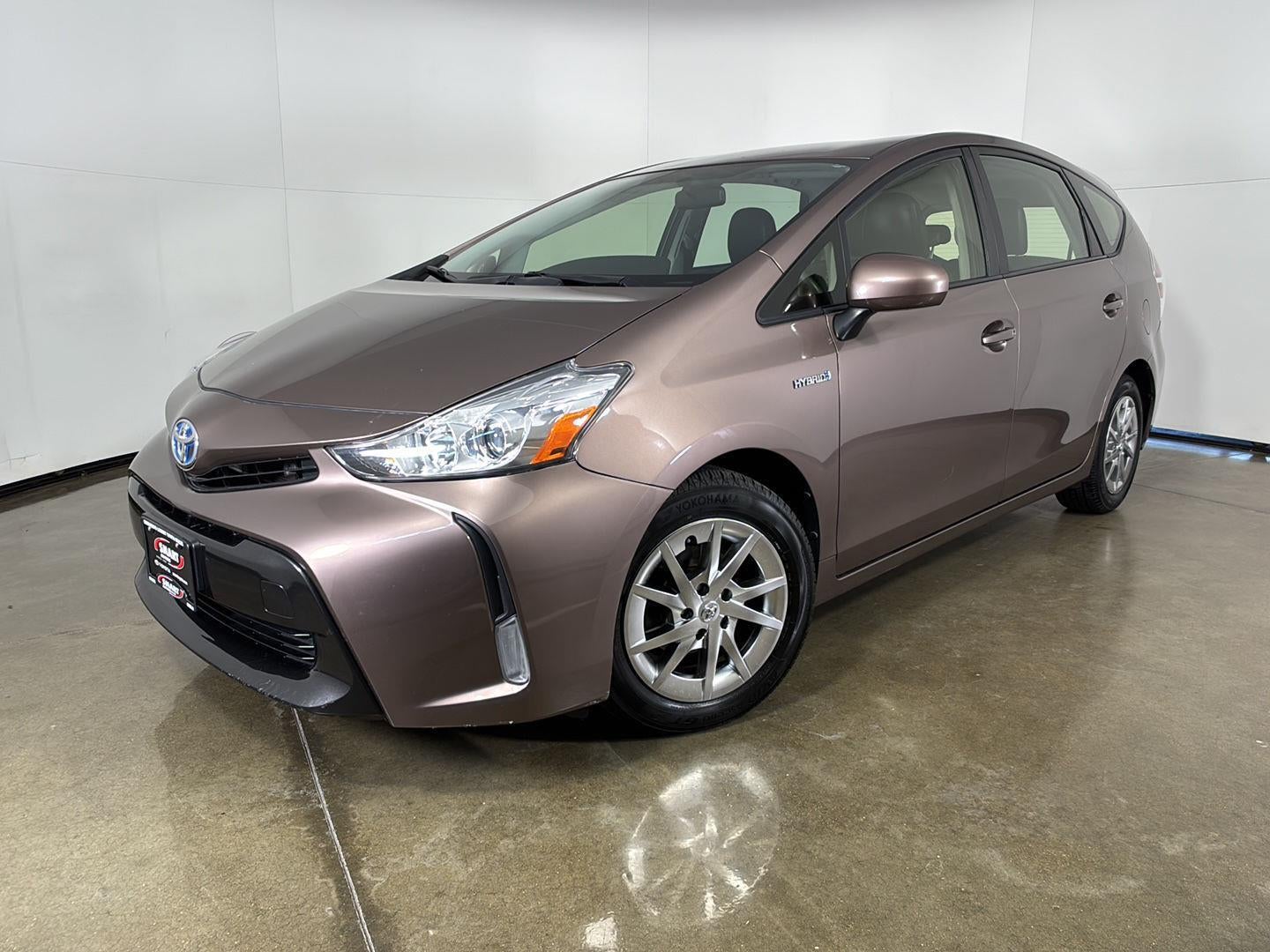 2016 Toyota Prius v Three
