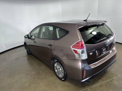 2016 Toyota Prius v Three