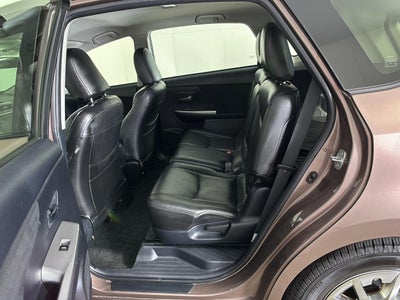 2016 Toyota Prius v Three