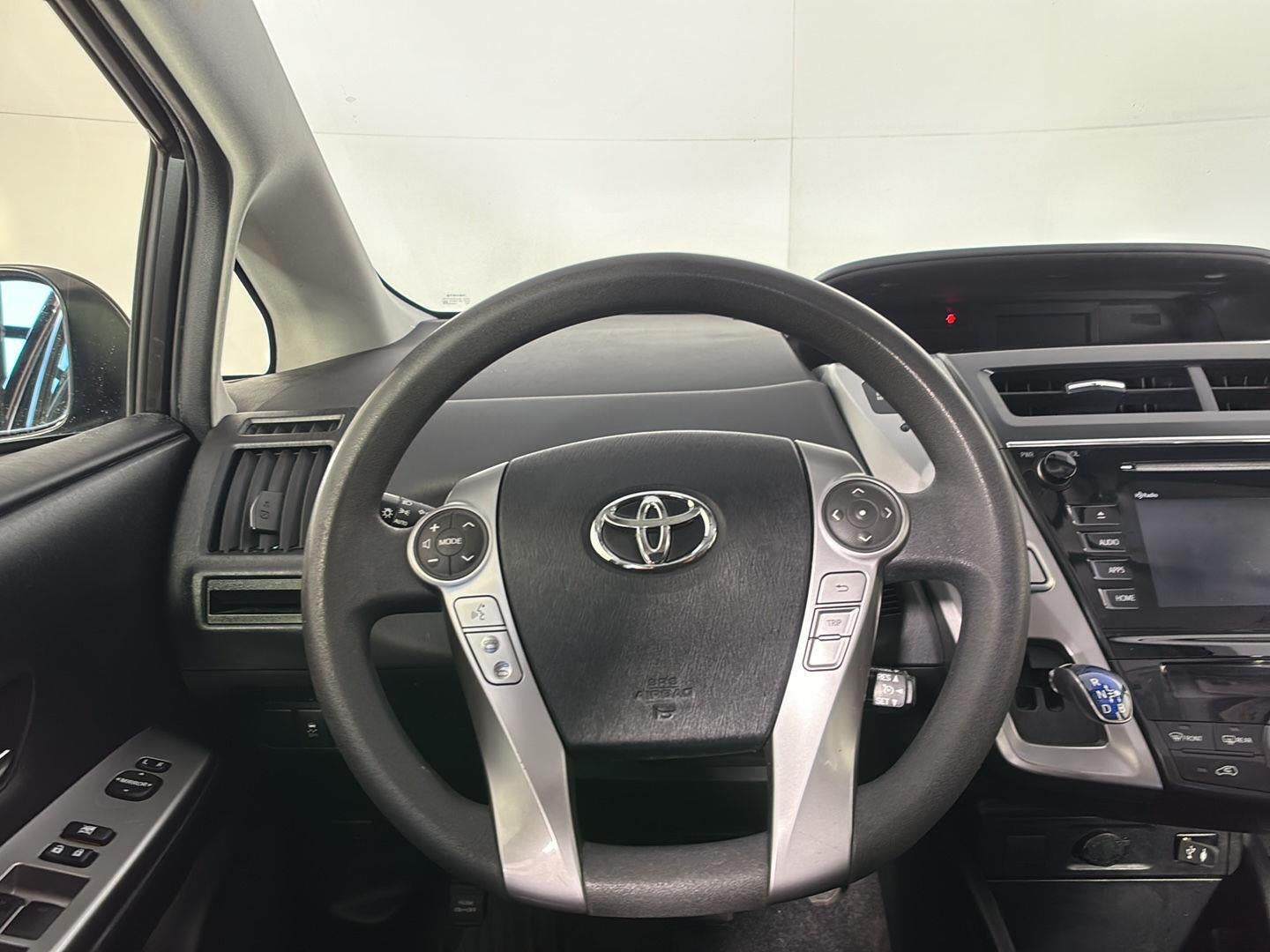 2016 Toyota Prius v Three