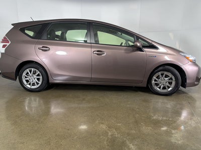 2016 Toyota Prius v Three