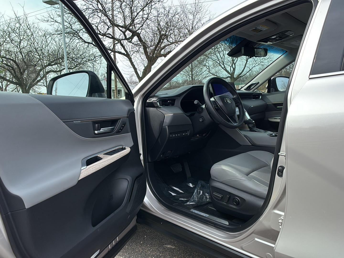 2023 Toyota Venza Limited