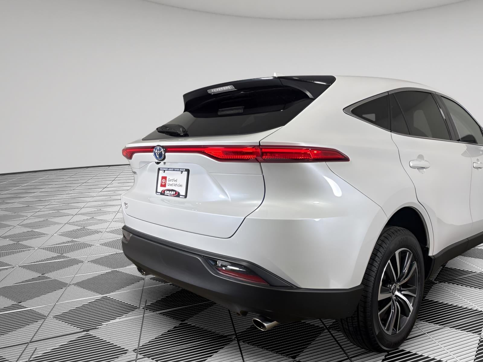 2023 Toyota Venza LE