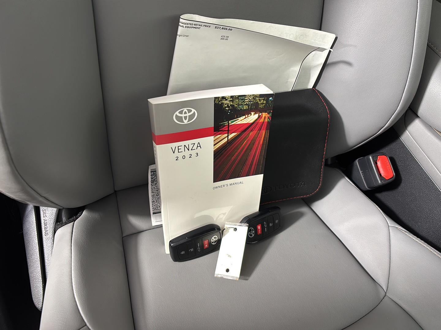 2023 Toyota Venza XLE