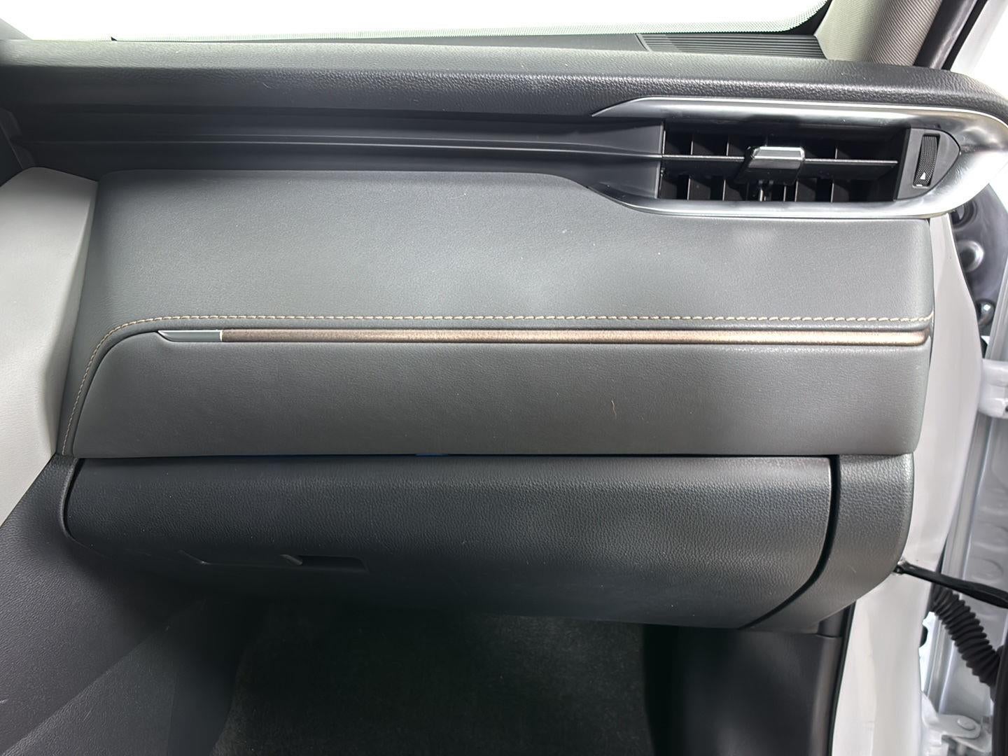 2023 Toyota Venza XLE