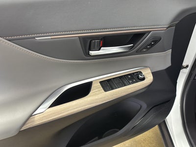 2023 Toyota Venza XLE