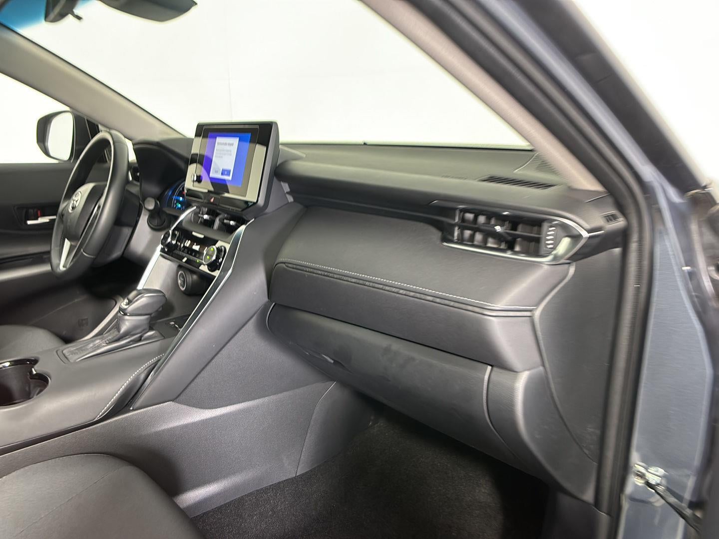 2024 Toyota Venza LE