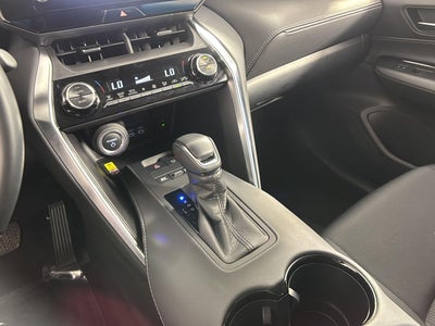 2024 Toyota Venza LE