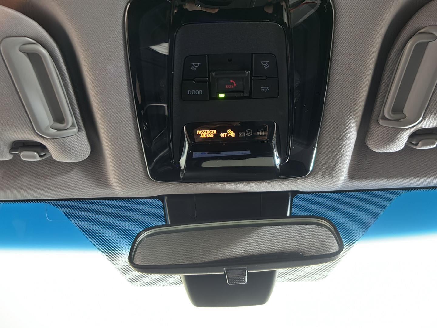 2024 Toyota Venza LE