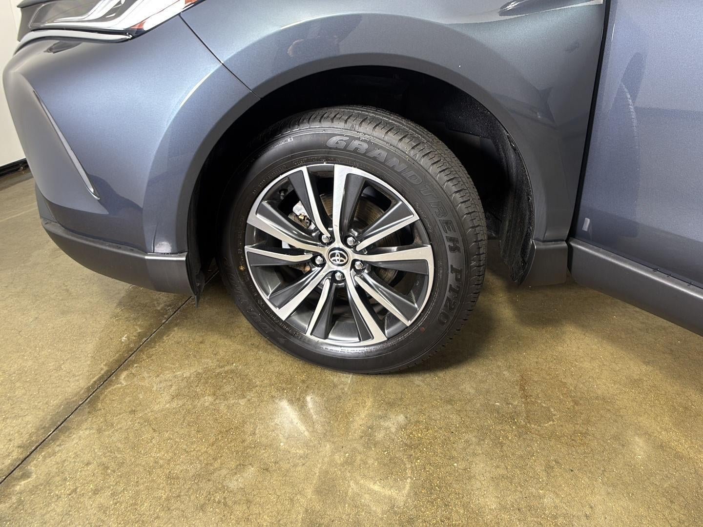 2024 Toyota Venza LE