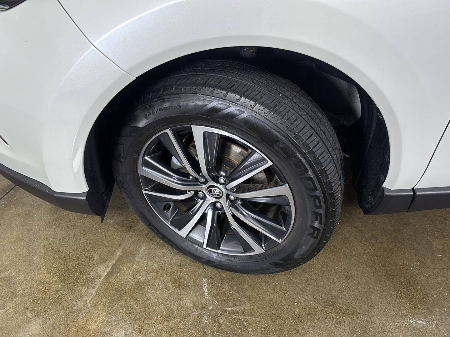 2021 Toyota Venza LE