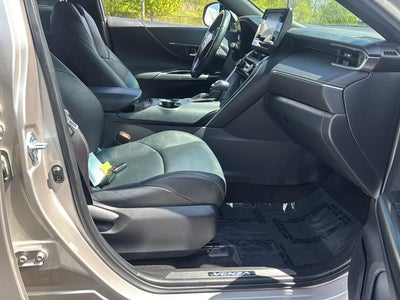 2022 Toyota Venza XLE