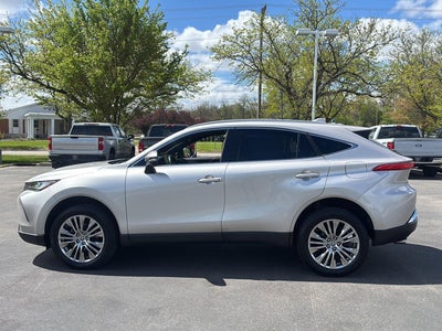 2022 Toyota Venza XLE