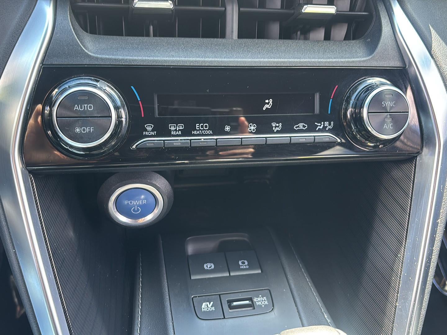 2022 Toyota Venza XLE