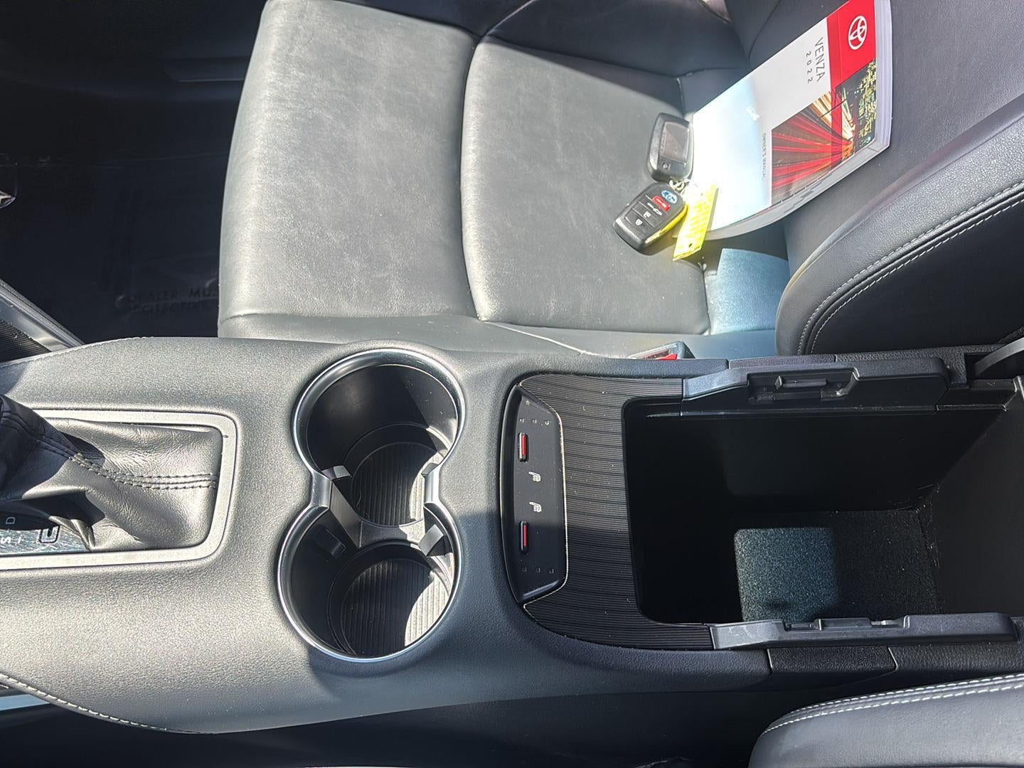 2022 Toyota Venza XLE