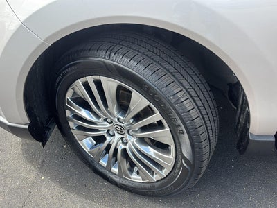 2022 Toyota Venza XLE