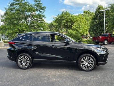 2022 Toyota Venza XLE