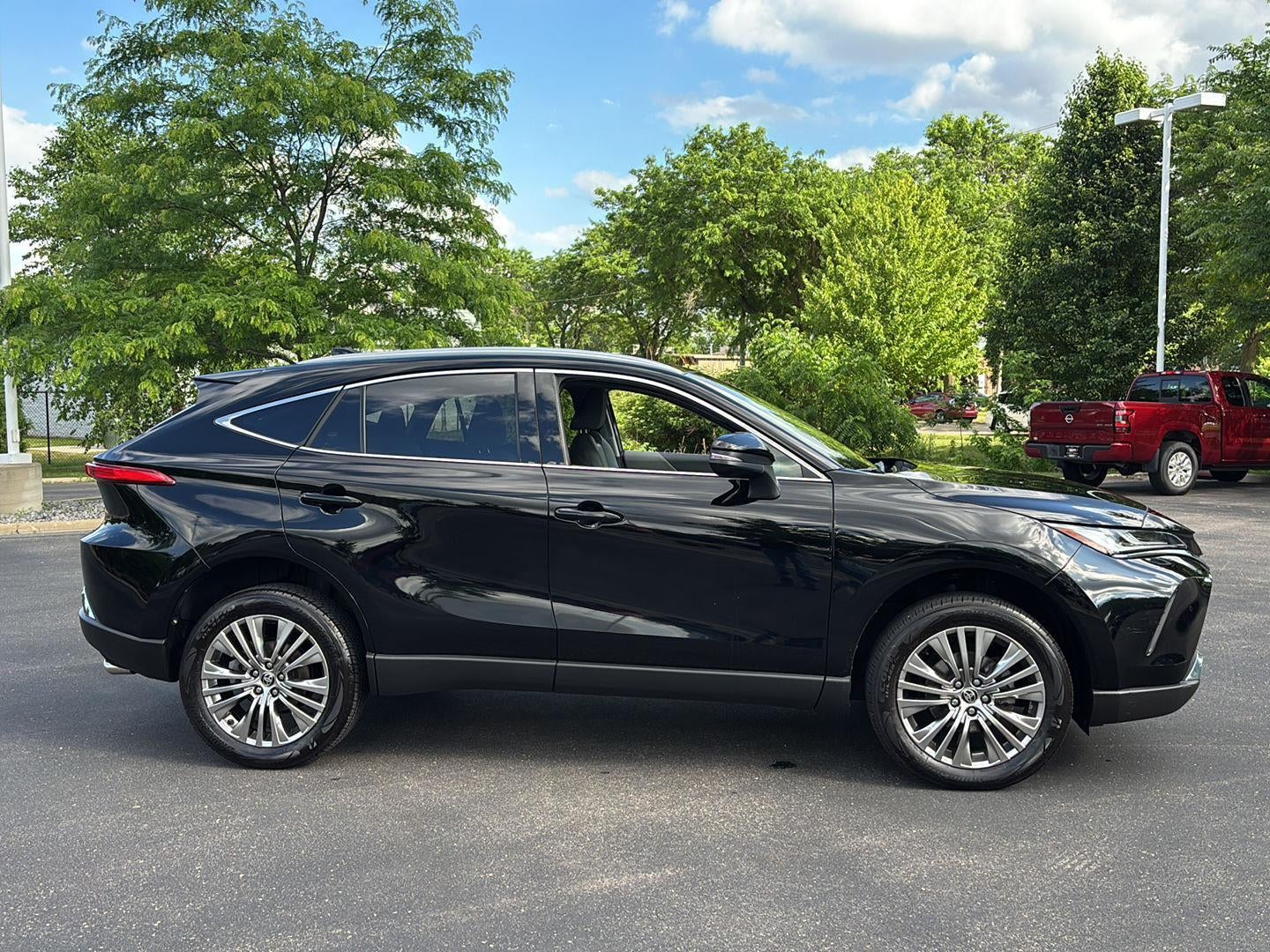 2022 Toyota Venza XLE