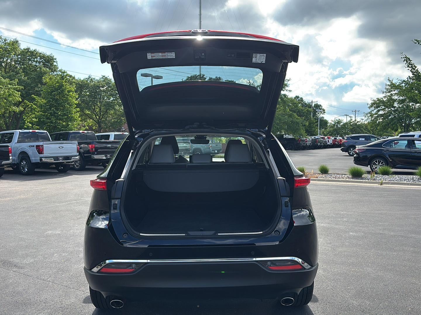 2022 Toyota Venza XLE