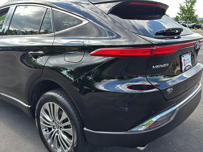 2022 Toyota Venza XLE