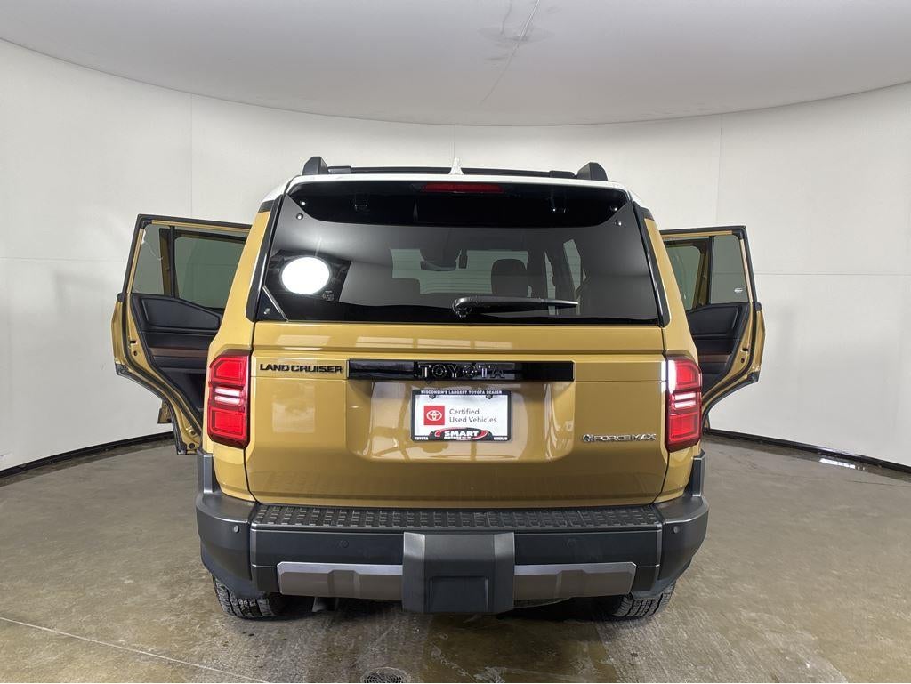 2025 Toyota Land Cruiser 4WD (Natl)