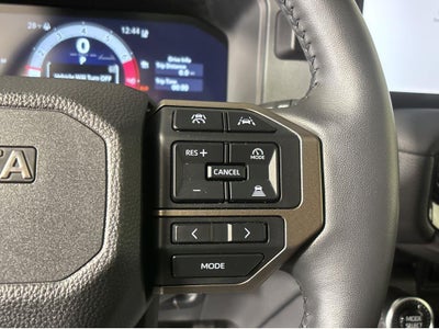 2025 Toyota Land Cruiser 4WD (Natl)