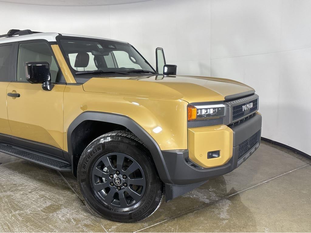 2025 Toyota Land Cruiser 4WD (Natl)