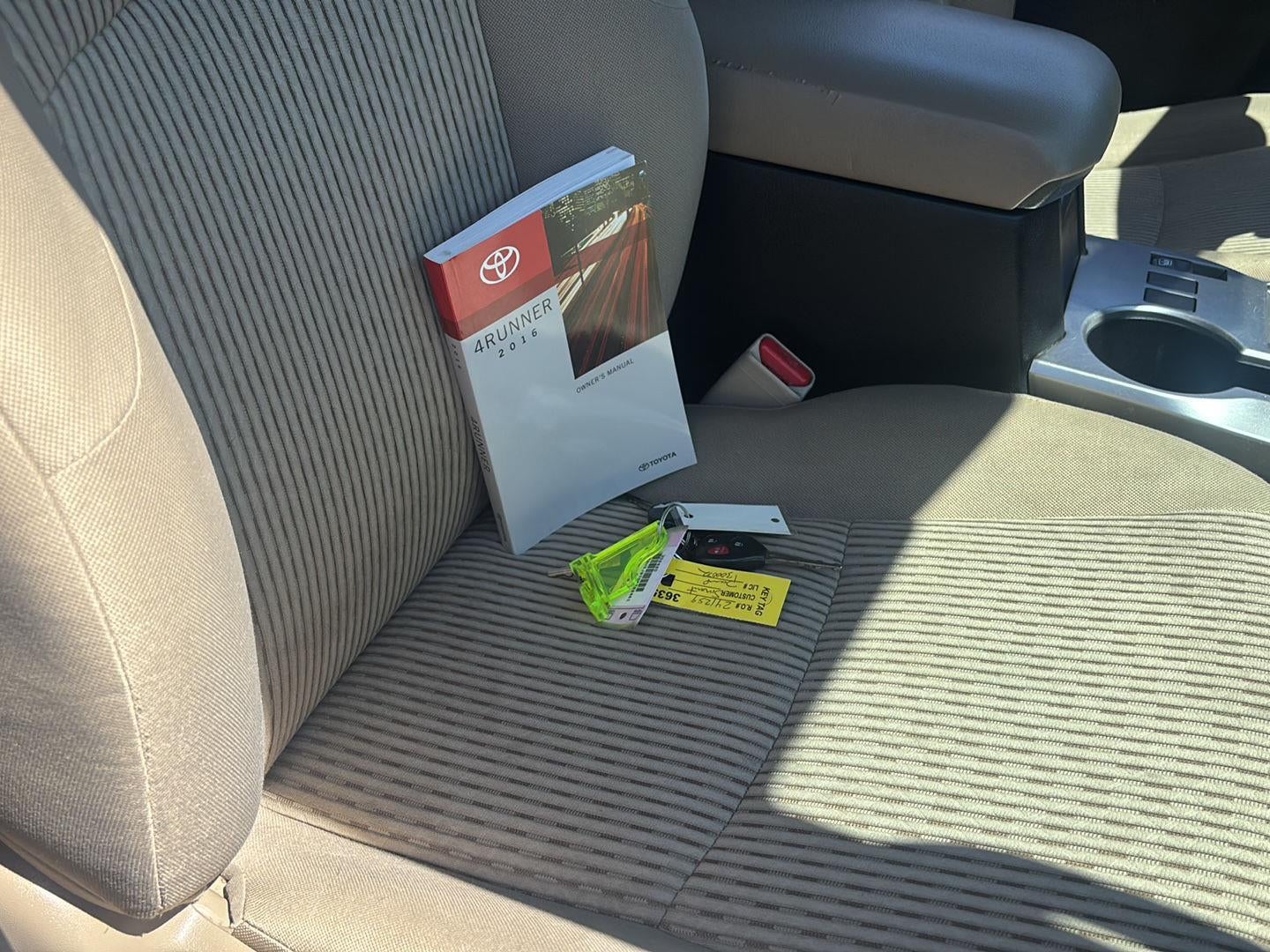2016 Toyota 4 RUNNER Base