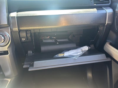 2016 Toyota 4 RUNNER Base