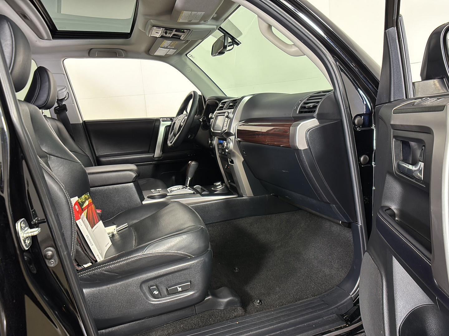 2019 Toyota 4 RUNNER Base