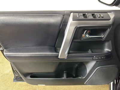 2019 Toyota 4 RUNNER Base