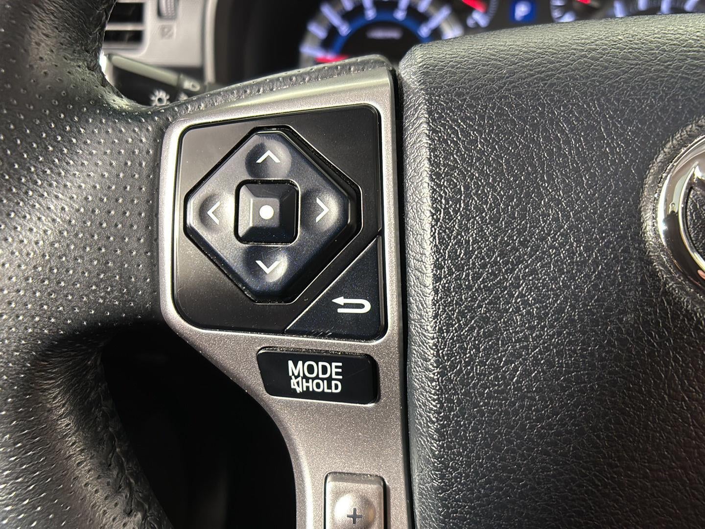 2019 Toyota 4 RUNNER Base