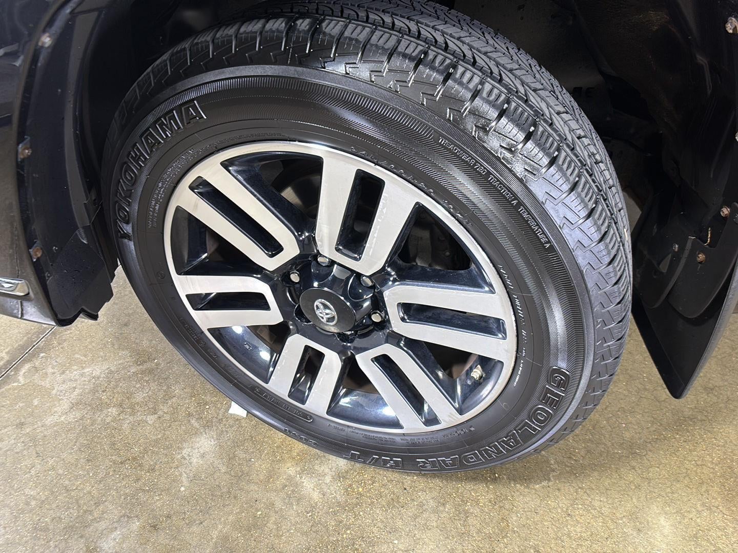 2019 Toyota 4 RUNNER Base