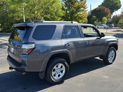 2022 Toyota 4Runner SR5
