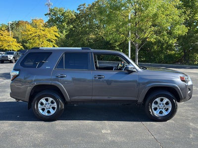 2022 Toyota 4Runner SR5